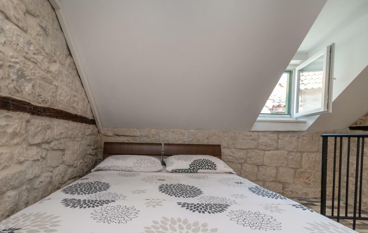 Skuribanda Apartman Trogir