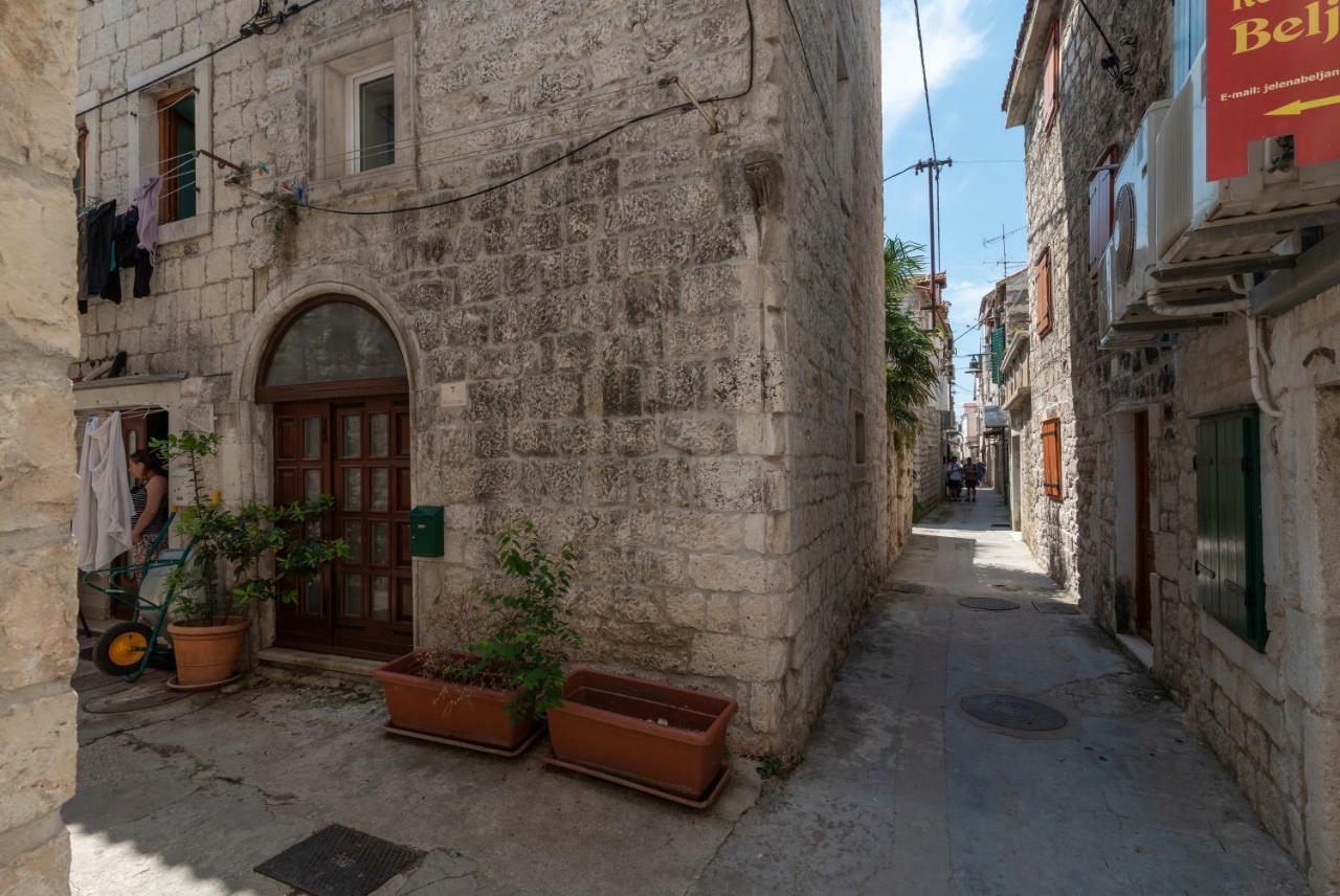Skuribanda * Trogir